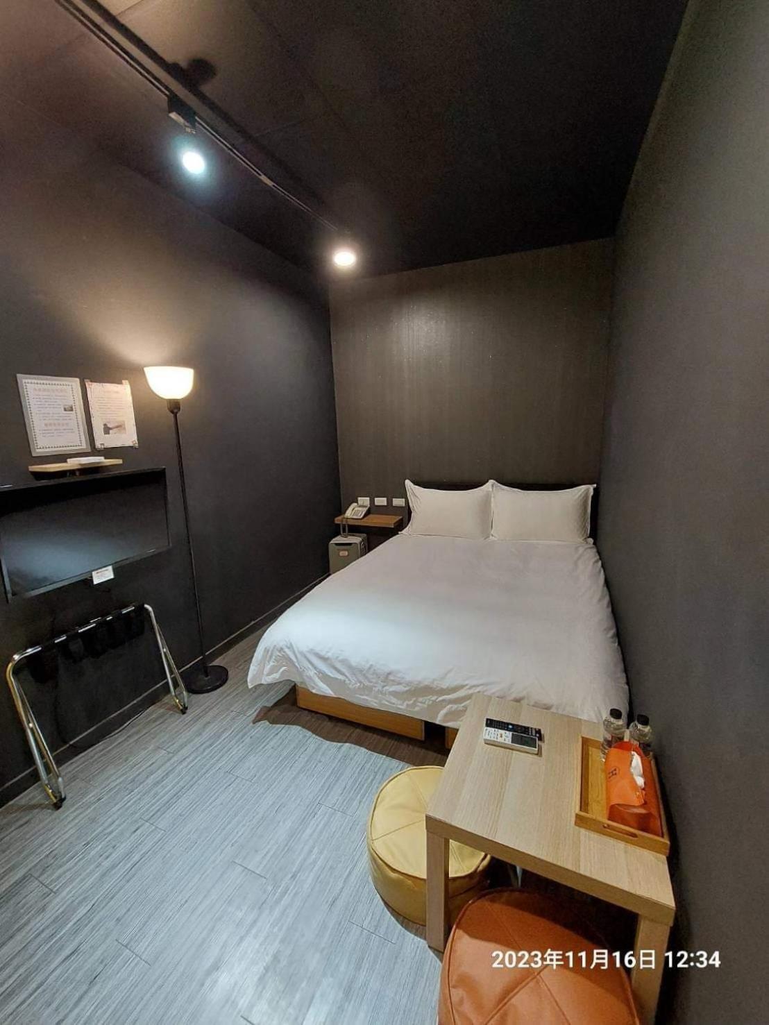 Swf淡水新五福旅館 Sinwufu Hotel Exterior photo